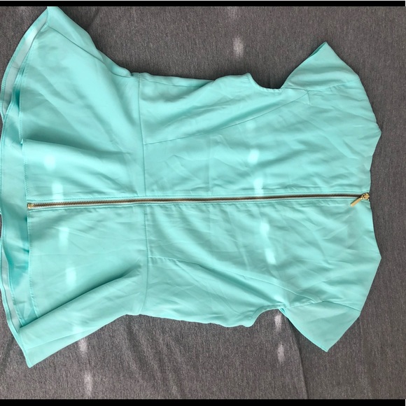 Top - Picture 2 of 2